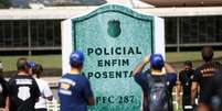 Policiais protestam contra a PEC da reforma da Previdência em frente ao Congresso Nacional   Foto: Agência Brasil