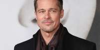 Brad Pitt está aproveitando a vida de solteiro depois que se divorciou de Angelina Jolie. Segundo uma fonte, ele está 'namorando um pouco'  Foto: Getty Images / PurePeople