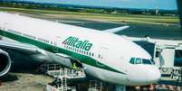 Avião da Alitalia antes da decolagem  Foto: iStock