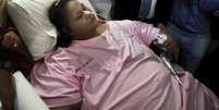 A mulher egípcia sai da Índia com 300 quilos a menos após cirurgia  Foto: EFE