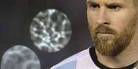 Messi teve suspensão aliviada pela Fifa (Foto: Juan Mabromata / AFP)  Foto: Lance!