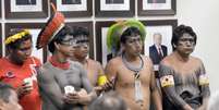 Índios participam de sessão da CPI da Funai e do Incra  Foto: Agência Brasil