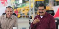 Nicolás Maduro, presidente da Venezuela (dir.)  Foto: EFE