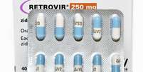 A terapia antirretroviral é uma combinação de três remédios ou mais para impedir a multiplicação do vírus HIV no corpo humano.  Foto: Science Photo Library / BBC News Brasil