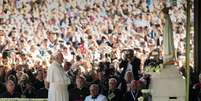 Papa Francisco participa no Santuário de Fátima, em Portugal, para celebrar o centenário das aparições da Virgem Maria no local   Foto: Agência Brasil