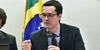 "Há muitas reformas necessárias, mas a prioritária é a Anticorrupção. Ninguém mais aguenta toda essa podridão", disse o procurador  Foto: Câmara dos Deputados / BBC News Brasil