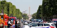 Policiais isolaram a Champs Elysees após incidente  Foto: Reuters