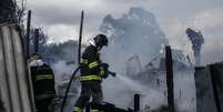 Seis equipes dos bombeiros foram enviadas ao local.  Foto: Newton Menezes/Futura Press