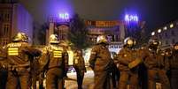 Pol&iacute;cia alem&atilde; durante protesto contra reuni&atilde;o do G20 em Hamburgo
06/07/2017 REUTERS/Fabrizio Bensch  Foto: Reuters