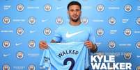 Walker foi anunciado nesta sexta-feira como novo jogador do City (Foto: Divulgação/Twitter)  Foto: Lance!