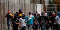 Manifestantes protestam contra Maduro em Caracas
 28/7/2017    REUTERS/Carlos Garcia Rawlins  Foto: Reuters