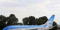 Avião da Aerolíneas Argentinas em aeroporto de Buenos Aires
15/10/2013 REUTERS/Enrique Marcarian  Foto: Reuters