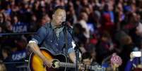 Bruce Springsteen faz show em evento de campanha de Hillary Clinton na Filadélfia
 7/11/2016    REUTERS/Carlos Barria  Foto: Reuters