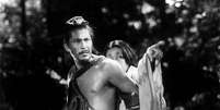 <p><strong>Rashomon (1950)</strong></p><p><strong>Duração: </strong>88 min</p>

<p>Akira Kurosawa dirige este clássico sobre um crime que é narrado sob diferentes pontos de vista durante o julgamento: o de um bandido, o da viúva e do próprio samurai assassinado, que testemunha através de um médium. </p>  Foto: Divulgação / Guia da Semana