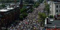 Milhares de pessoas participaram da manifestação em Boston  Foto: Reuters