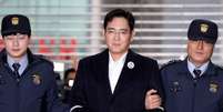Jay Y. Lee, vice-presidente da Samsung, pagou subornos à presidente da Coreia do Sul para obter favores  Foto: Reuters