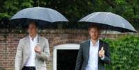 Príncipes William e Harry visitam o Jardim Branco do Palácio de Kensington, em Londres 30/08/2017 REUTERS/Kirsty Wigglesworth/Pool  Foto: Reuters