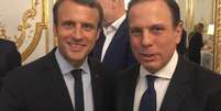 Presidente da França, Emanuel Macron (à esq.) e João Doria no Palácio do Eliseu  Foto: BBC News Brasil