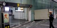 Entrada do aeroporto Benito Juarez, em Cidade do México, depois do terremoto de ontem  Foto: Reuters