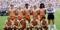 A Holanda tinha uma geração ótima em 1986. com Marco van Basten, Frank Rijkaard, Ruud Gullit e Rob de Wit. Mas perdeu para a Bélgica na repescagem  Foto: Reprodução / LANCE!