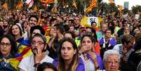 Manifestantes pela independência catalã em Barcelona  Foto: BBC News Brasil