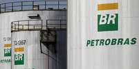 Logo da Petrobras em refinaria de Paulínia  Foto: Reuters