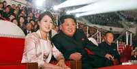 Kim Jong-un e a mulher Ri Sol Ju.  Foto: BBC News Brasil