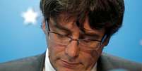 Líder destituído da Catalunha, Carles Puigdemont, durante coletiva de imprensa em Bruxelas, Bélgica   Foto: Reuters