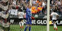 Fernando Prass lamenta após sofrer gol na Arena Corinthians - FOTO: Luis Moura / WPP  Foto: Lance!