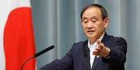 Secret&aacute;rio-chefe do gabinete japon&ecirc;s, Yoshihide Suga, durante coletiva de imprensa em T&oacute;quio 29/03/2017 REUTERS/Toru Hanai  Foto: Reuters