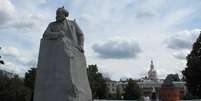 Estátua de Marx em Moscou simboliza importância de pensador alemão para história do país   Foto: BBC News Brasil