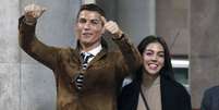 Georgina Rodríguez, namorada de Cristiano Ronaldo, posou pela primeira vez com a filha, Alana Martina. Veja abaixo!  Foto: Getty Images / PurePeople