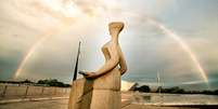 Estátua representa a Justiça em frente ao Supremo Tribunal Federal (STF), em Brasília; está na pauta da corte julgamento que pode restringir o privilégio de políticos | Foto: Fellipe Sampaio/SCO/STF  Foto: BBC News Brasil