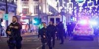 Policiais na Oxford Street em Londres
 24/11/2017    REUTERS/Peter Nicholls  Foto: Reuters