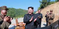 Declaração da Coreia do Norte de que 'todo o território continental' dos Estados Unidos estaria ao alcance do míssil balístico Hwasong-15  Foto: AFP / BBC News Brasil