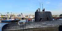 Nas últimas mensagens enviadas, a tripulação do submarino relatou que havia controlado o incêndio nas baterias e que estava avaliando os danos.  Foto: Reuters