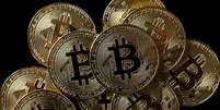 Ilustração de moeda virtual bitcoin  Foto: Benoit Tessier/Illustration / Reuters