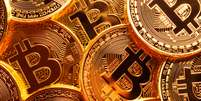 O bitcoin se valorizou 1.500% e chegou a ser cotado em US$ 18 mil na primeira semana de dezembro de 2017  Foto: iStock