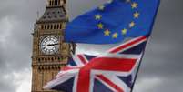 Bandeira do Reino Unido e da União Europeia são vistas em Londres 09/09/2017   REUTERS/Tolga Akmen  Foto: Reuters