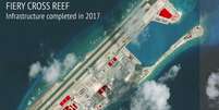 O recife de Fiery Cross foi o que mais recebeu instalações militares chinesas em 2017. Destacados em vermelho, armazens de munição, instalações de radares e refúgios antimísseis | Foto: Iniciativa de Transparência Marítima da Ásia - CSIS  Foto: BBC News Brasil