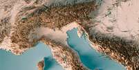 Mapa topográfico da Itália em 3D  Foto: FrankRamspott / iStock