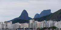 Praia de Copacabana fica lotada no último dia antes do réveillon  Foto: Agência Brasil