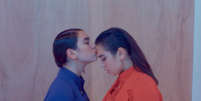 Demorou 22 horas para Dua Lipa gravar "IDGAF", seu novo clipe!  Foto: Youtube / PureBreak