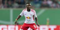 Keita está no Leipzig, mas já comprado pelo Liverpool (Foto: ROBERT MICHAEL / AFP)  Foto: Lance!