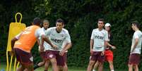 São Paulo prepara dois times diferentes durante a curta pré-temporada em seu CT (Érico Leonan/saopaulofc.net)  Foto: Lance!