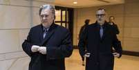 Steve Bannon deixa Congresso após prestar depoimento em comitê de inteligência  Foto: EPA / Ansa - Brasil