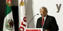 Andrés Manuel López Obrador, pré-candidato à Presidência do México pelo Movimento pela Regeneração Nacional (Morena), discursa na Cidade do México
04/01/2018 REUTERS/Carlos Jasso  Foto: Reuters