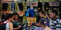 O ICF &eacute; apurado mensalmente FecomercioSP, com dados de 2,2 mil consumidores na capital paulista, e varia de zero a 200 pontos, sendo que abaixo de 100 pontos significa insatisfa&ccedil;&atilde;o e acima de 100, satisfa&ccedil;&atilde;o em rela&ccedil;&atilde;o &agrave;s condi&ccedil;&otilde;es de consumo.  Foto: Ag&ecirc;ncia Brasil