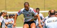 Lucas Cândido já treina com bola com os companheiros e se aproxima de retorno (Foto: Bruno Cantini/Atlético-MG)  Foto: Lance!