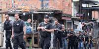 Polícia civil realiza uma grande operação na comunidade do Jacarezinho, zona norte do Rio de Janeiro.  Foto: José Lucena/Futura Press